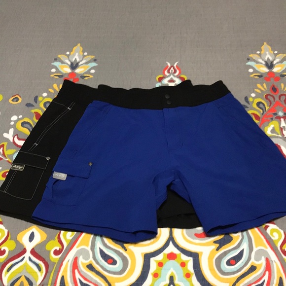 Woman’s Zoot Shorts - Picture 1 of 5